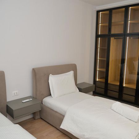 Hera Tirana Suite Deluxe Екстериор снимка