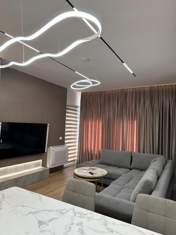 Hera Tirana Suite Deluxe Екстериор снимка
