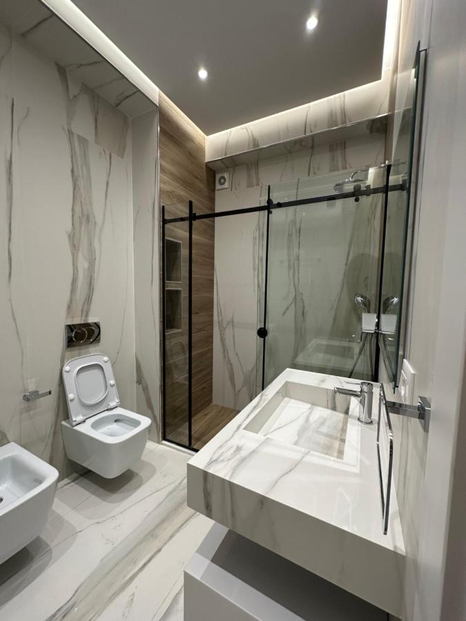 Hera Tirana Suite Deluxe Екстериор снимка