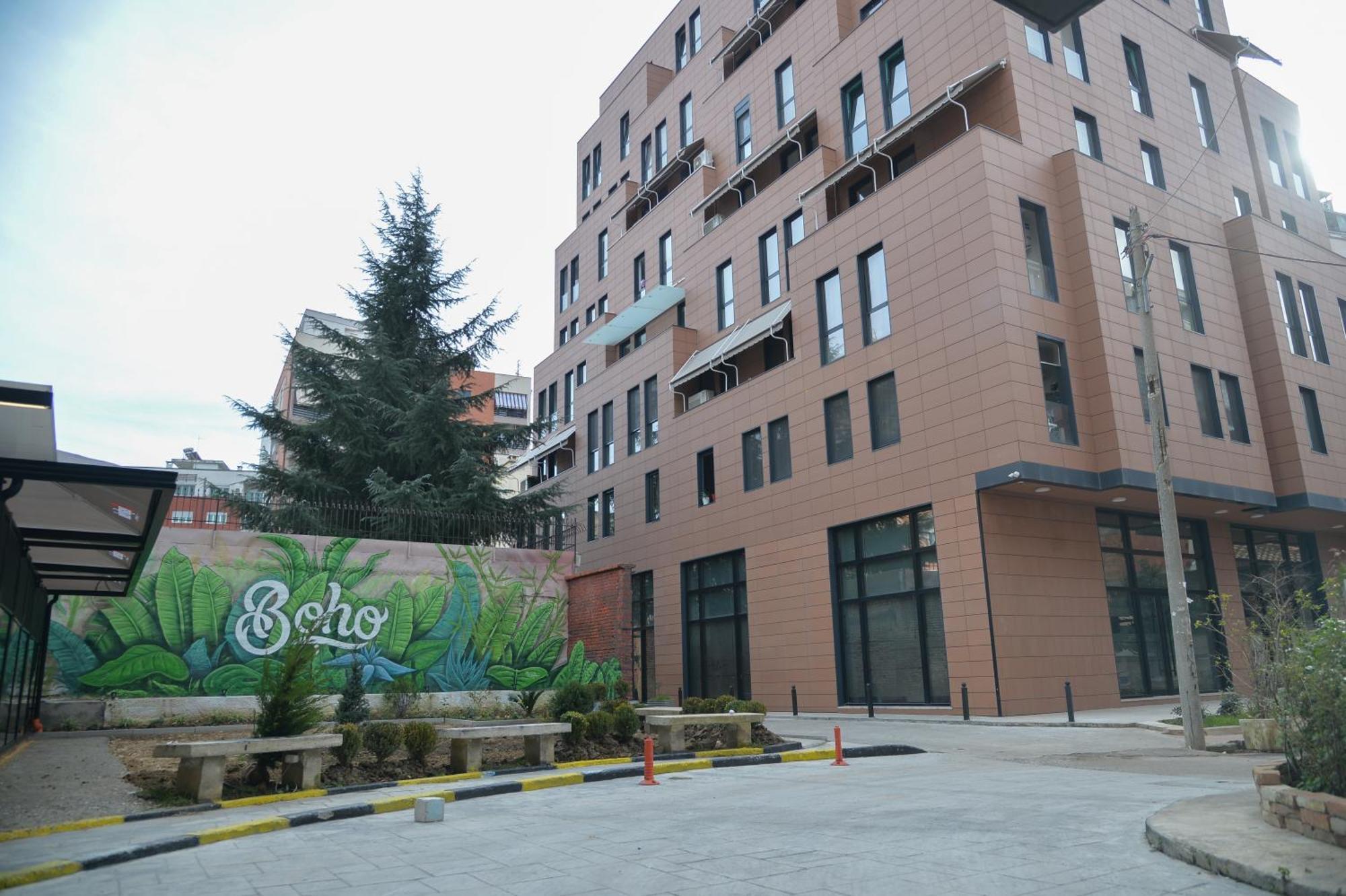 Hera Tirana Suite Deluxe Екстериор снимка